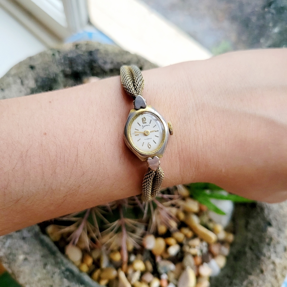 Vintage Services 5 Jewels Gold & Silver Dainty Classic Watch